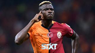 Galatasaray'ın kutlamalarında esprili diyalog! Başkan Dursun Özbek'ten Osimhen transferi için Okan Buruk'a: 'Sen de mi çıldırdın?'