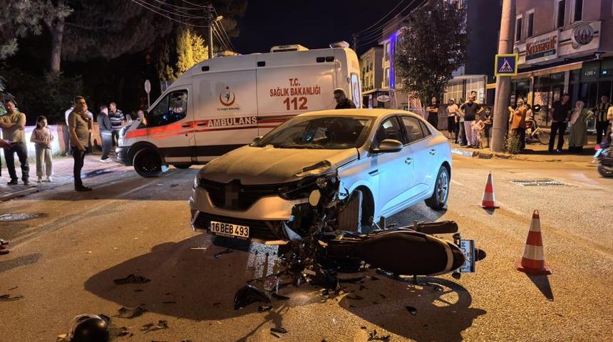 Otomobil ile motosiklet çarpıştı: 1 ağır yaralı