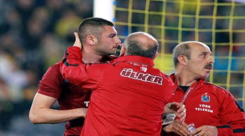 Burak, Beşiktaş ma&ccedil;ında sahada..!