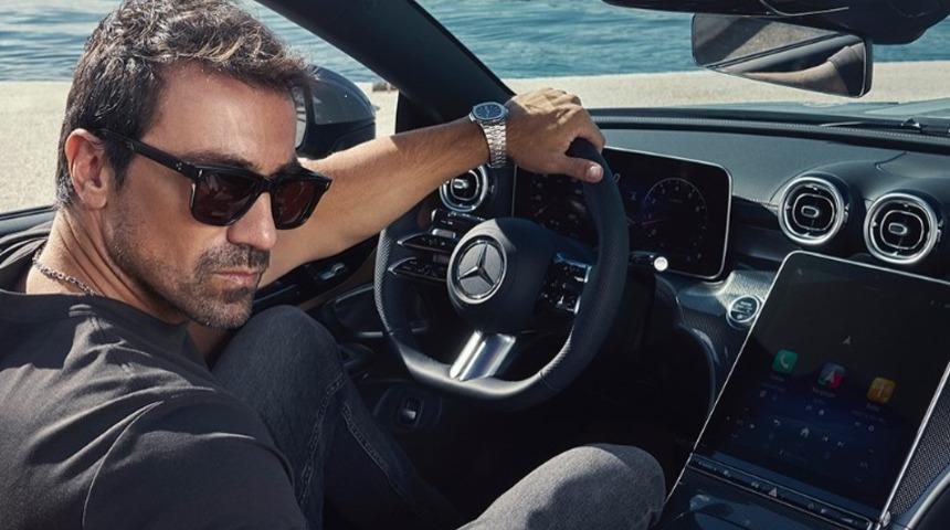 İbrahim Çelikkol'un lüks aracını vale duvara çarptı! Tavrı sosyal medyada gündem oldu