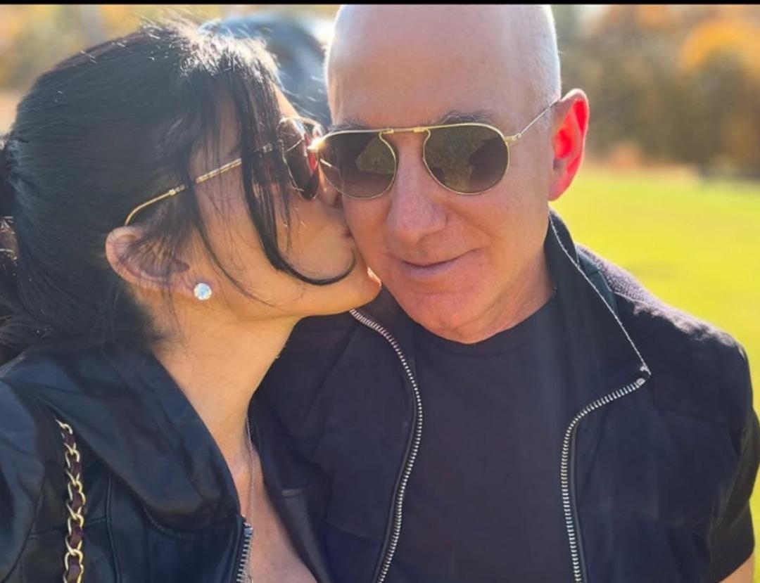 Protestolarla başlamıştı! ABD li milyarder Jeff Bezos evlendi! Hediye yerine bakın ne istedi 2