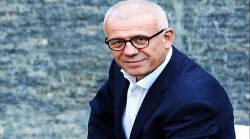 Taraftar Alex heykelini ne yapacak?