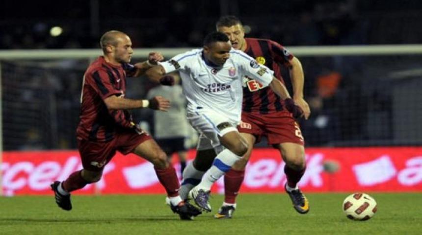 Es-Es koltuğu salladı!