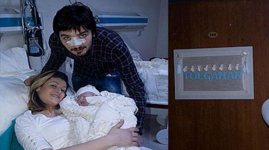 Tolga Zengin baba oldu!