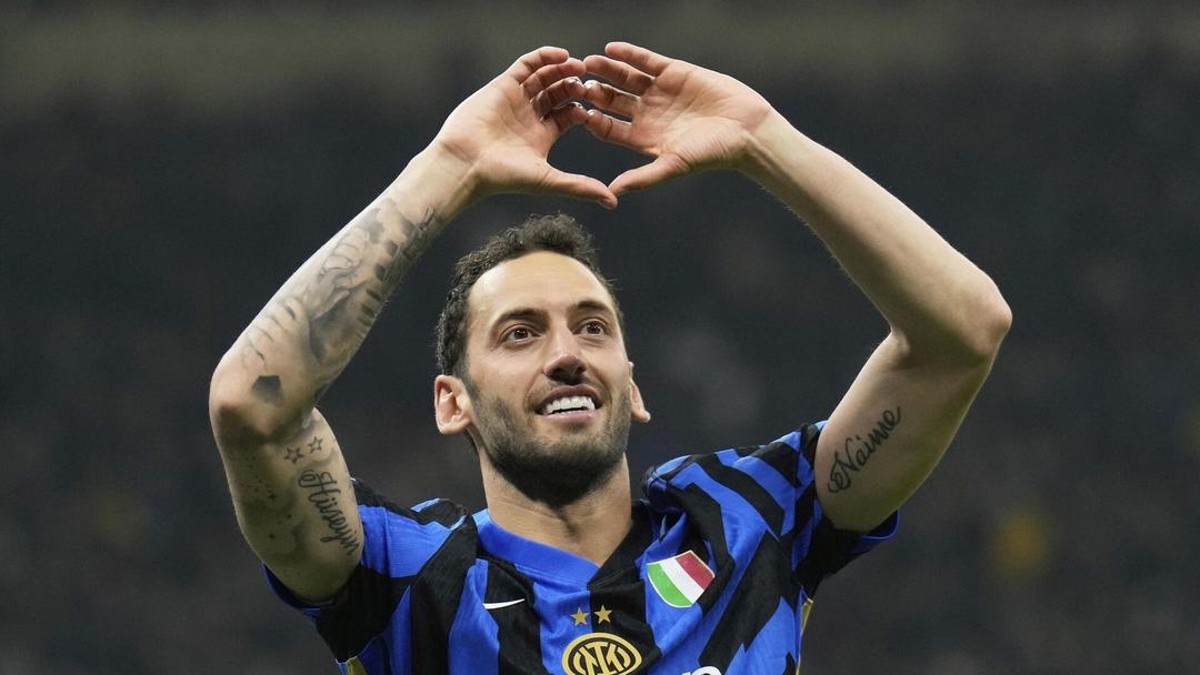 İsmi Galatasaray ile anılıyordu! Inter de Hakan Çalhanoğlu krizi... Başkandan açıklama geldi, takım kaptanı kapıyı gösterdi 2