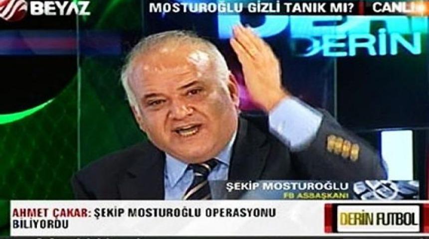 Ahmet &Ccedil;akar ile Mosturoğlu birbirine girdi (Video)