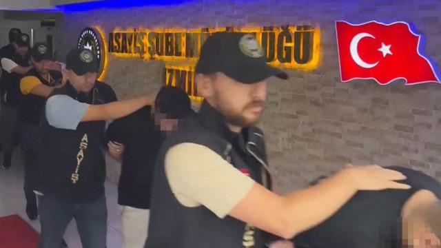 İllegal sitelerde katalogla fuhuş ağı: 7 ilde operasyon: 59 kadın kurtarıldı! 