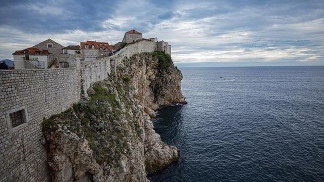 Ortaçağ şehri Dubrovnik’te dalgıç tesadüfen buldu! 18. yüzyıldan kalma...
