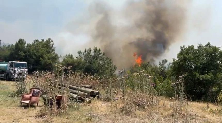 Manisa’da orman yangını: 3 köy tedbir amaçlı boşaltılıyor!