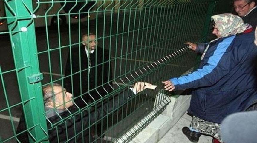 Terim'den galibiyet primi!