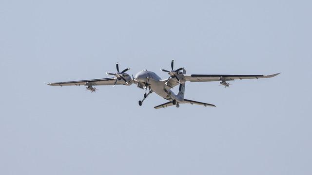 Bayraktar AKINCI, hava hedeflerini KEMANKEŞ 1 ile vurdu