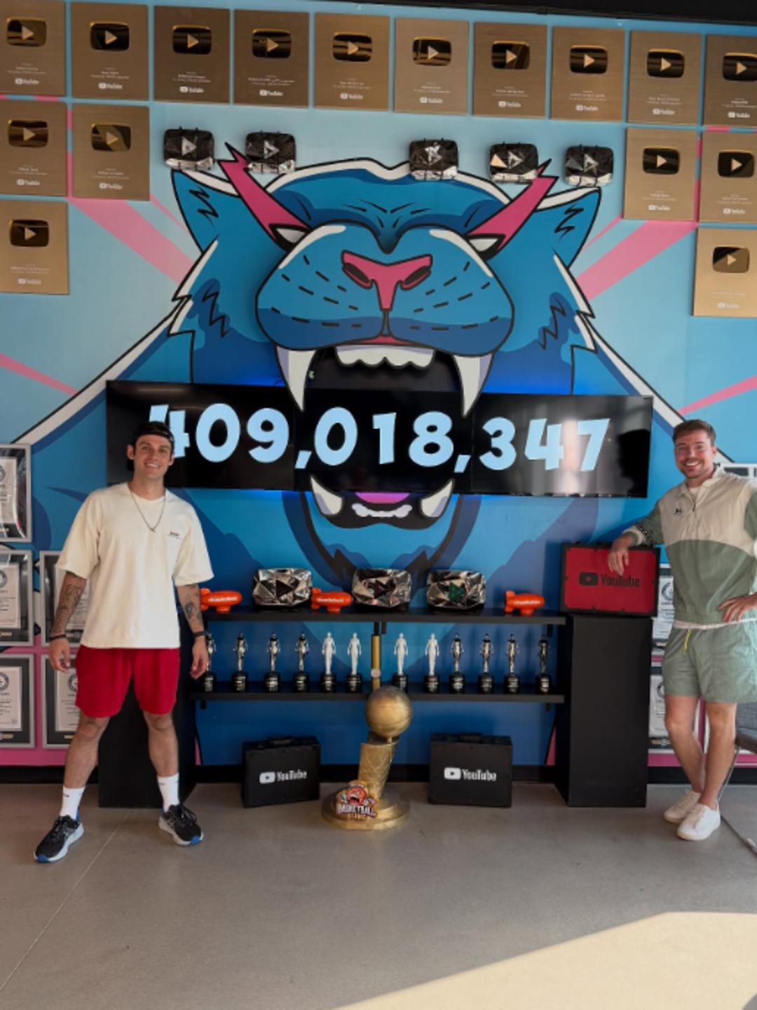 Orkun Işıtmak, MrBeast’in stüdyosuna girdi! Açık duran paralar dikkat çekti!  3