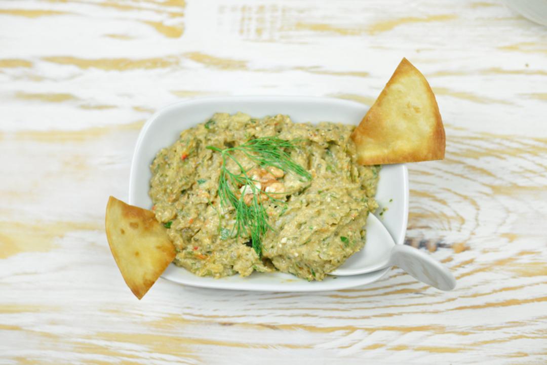 Birbirinden farklı tariflerle zeytinyağlı meze tabağı! Pratik zeytinyağlı meze çeşitleri: Fava (Bakla püresi) tarifi... 1