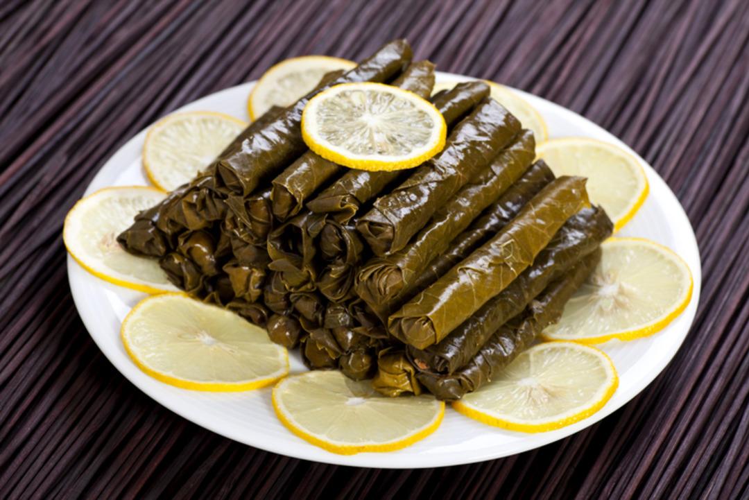 Birbirinden farklı tariflerle zeytinyağlı meze tabağı! Pratik zeytinyağlı meze çeşitleri: Fava (Bakla püresi) tarifi... 4