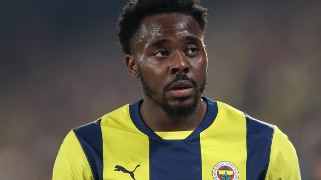 Beşiktaş'a ile anlaşan Osayi-Samuel transferinde pürüz çıktı! Transferi durdurma kararı aldık
