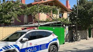Aile kavgası kanlı bitti! Annesini ve ablasını bıçakladı