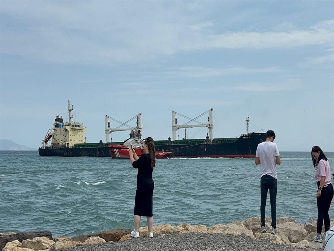 Tekirdağ da karaya oturan kuru yük gemisini kurtarma çalışmaları 4 üncü gününde 1