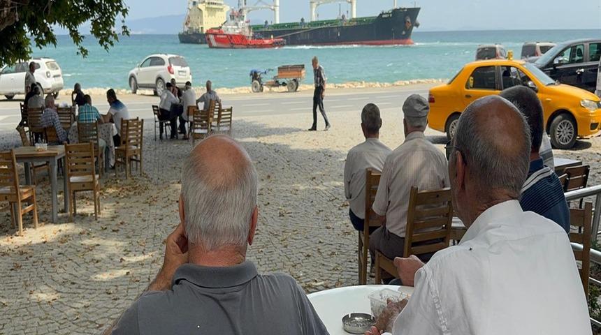 Tekirdağ'da karaya oturan kuru yük gemisini kurtarma çalışmaları 4'üncü gününde