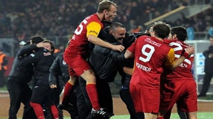 G.Saray'ın u&ccedil;ağında bu şarkı &ccedil;aldı!