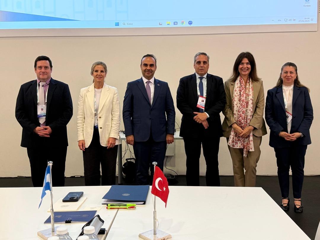 Bakan Kacır: "Antarktika’da kalıcı Türk Bilim Üssü kuracağız" 1