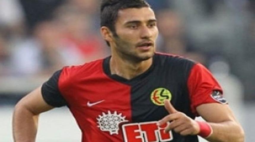 Yerli yıldız Fener'e geliyor!