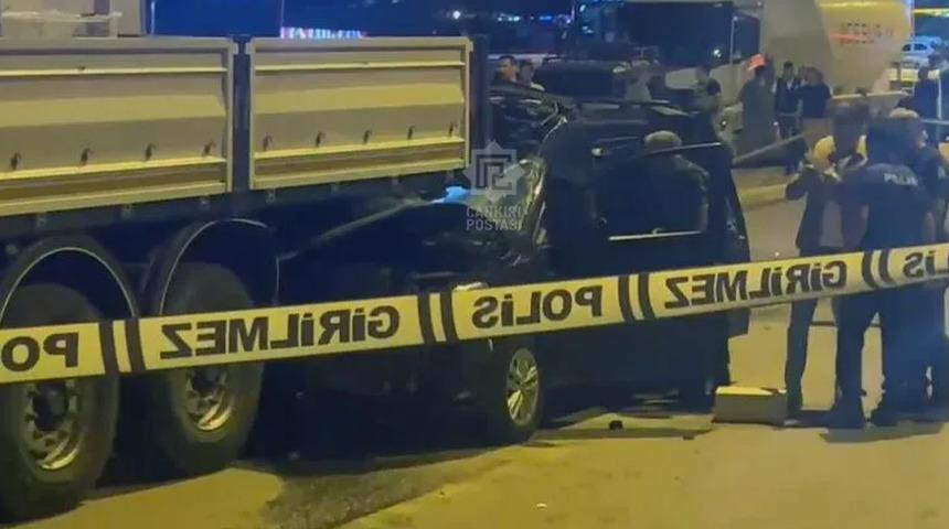 Çankırı'da feci kaza... 5 özel harekat kursiyerinden 2'si öldü, 3'ü yaralandı