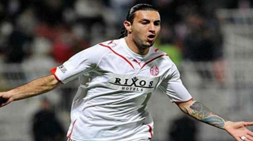 Necati Ateş Galatasaray'da!