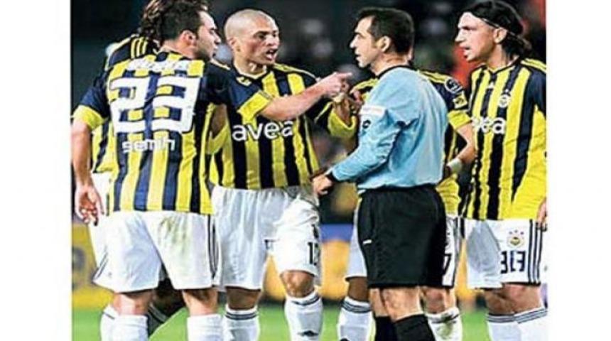 Kabe'de F.Bah&ccedil;e taraftarından Kuddusi M&uuml;ft&uuml;oğlu'na tepki