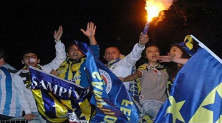 F.Bah&ccedil;e taraftarından protesto!