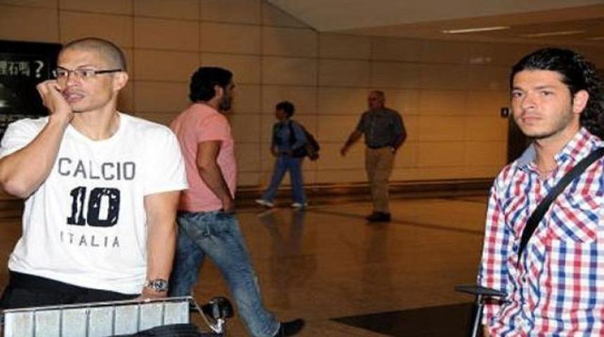 Alex tatilini yarıda kesip İstanbul'a geldi!