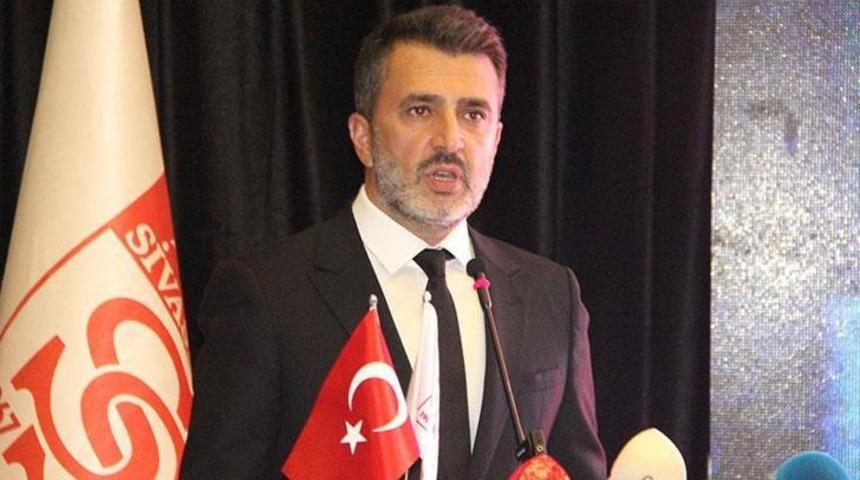 Sivasspor’un yeni başkanı Gökhan Karagöl oldu
