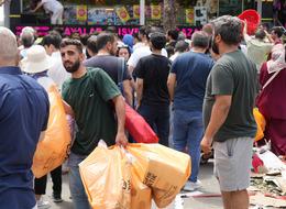 100 TL'ye satınca izdiham çıktı! Hiçbir şey kalmadı, mağaza kapandı