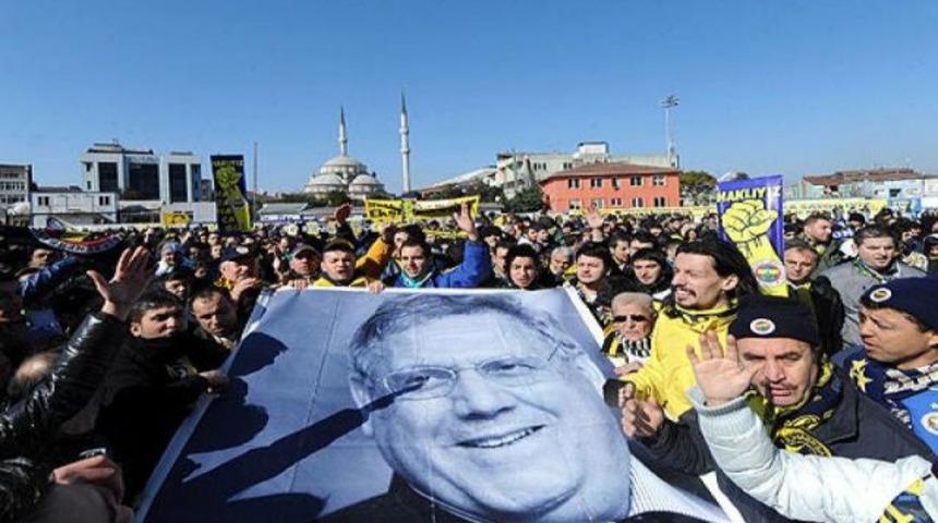 "G.Saray-S.Graz ma&ccedil;ını izliyoruz"
