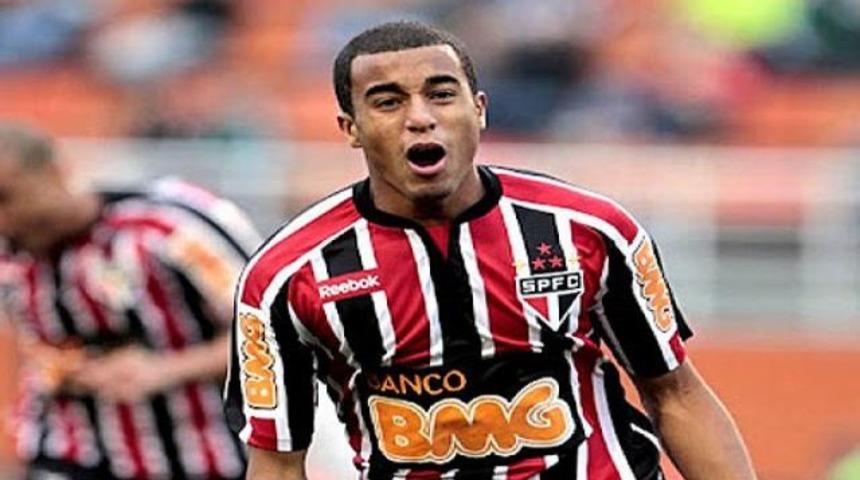 Alex'in veliahtı bulundu!