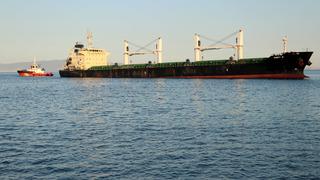 Tekirdağ'da karaya oturan gemi kurtarıldı