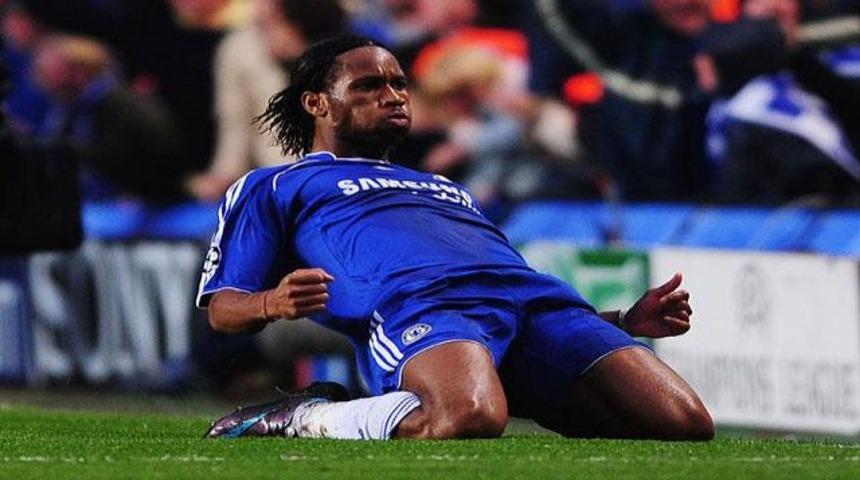 Carlos Drogba'yı istiyor!