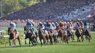 Veliefendi Hipodromu'nda koşulan 99'uncu tarihi Gazi Koşusu bitti protestolar başladı... Jokey Ahmet Çelik çok şaşırdı!