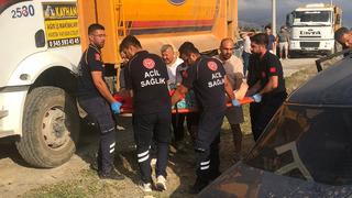 Park halindeki araca çarpıp kum tepesine saplandı