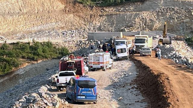 Adana'da kahreden olay! Baraj göleti inşaatında göçük altında kalan işçi öldü