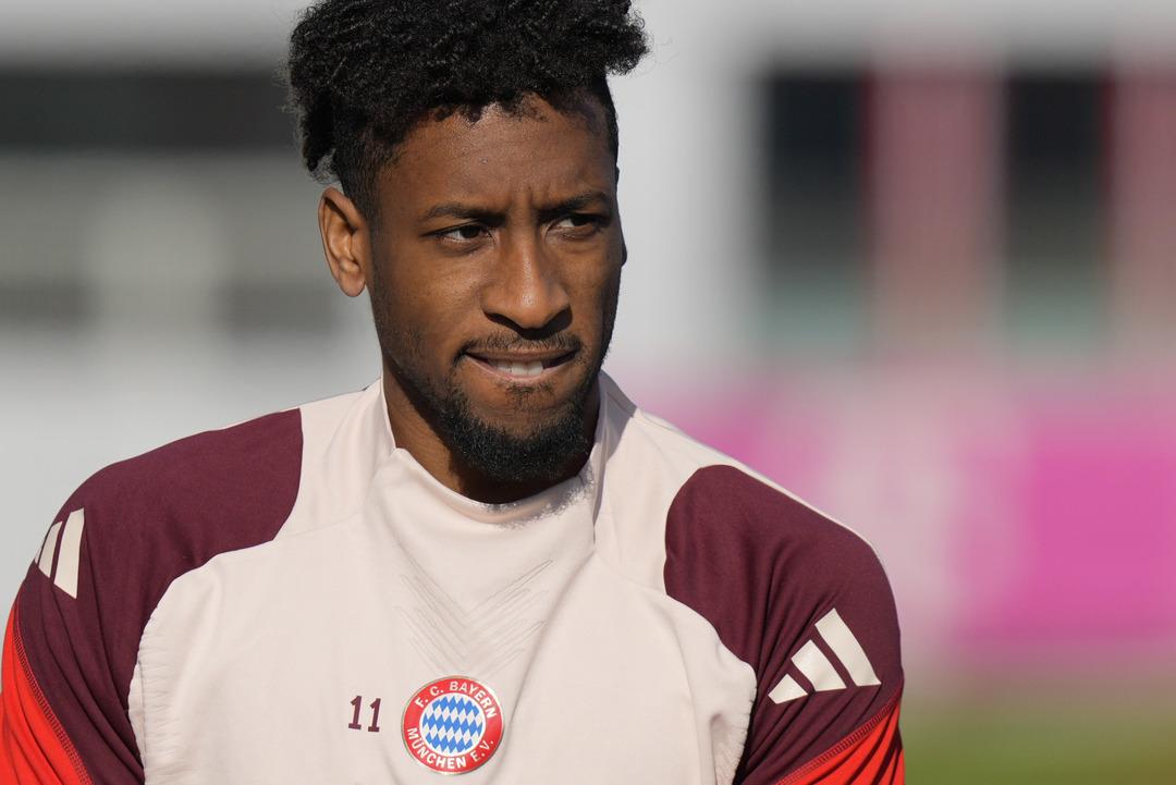 Fenerbahçe Leroy Sane ye rakip getiriyor! Bayern Münih in yıldızı Kingsley Coman Fenerbahçe yolunda...  1