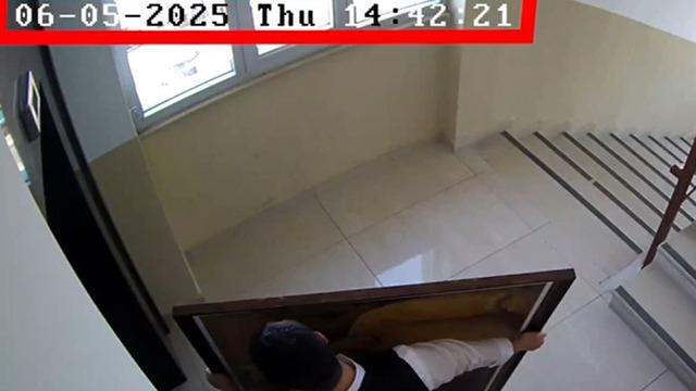 Gaziosmanpaşa Belediyesinin Atatürk portresini belediye binasından kaldırdığı iddia edilmişti! Belediyeden açıklama