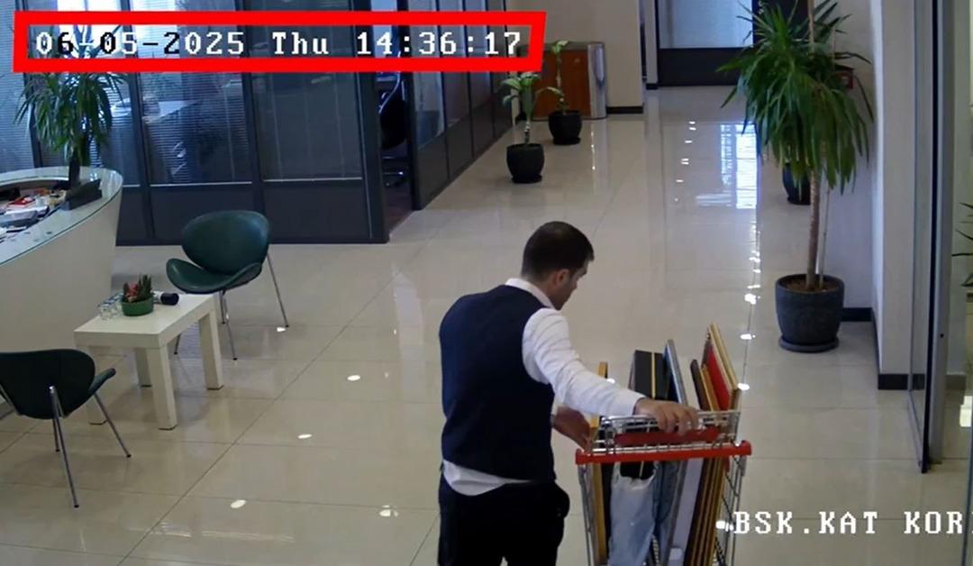 Gaziosmanpaşa Belediyesinin Atatürk portresini belediye binasından kaldırdığı iddia edilmişti! Belediyeden açıklama 1
