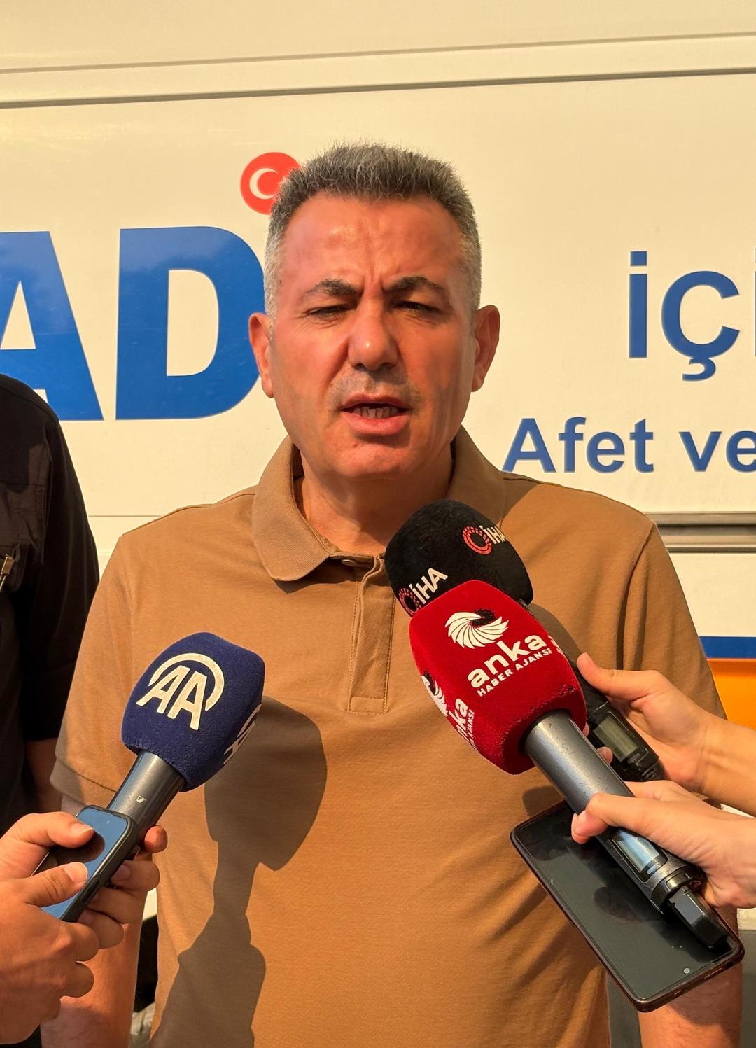 1200xauto İzmir'de birçok noktada yangın çıktı! Adnan Menderes geçici olarak ulaşıma kapatıldı, sefer iptalleri geldi: Gözaltı ve tutuklama var