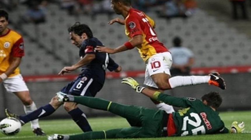 Muslera'ya b&uuml;y&uuml;k destek!