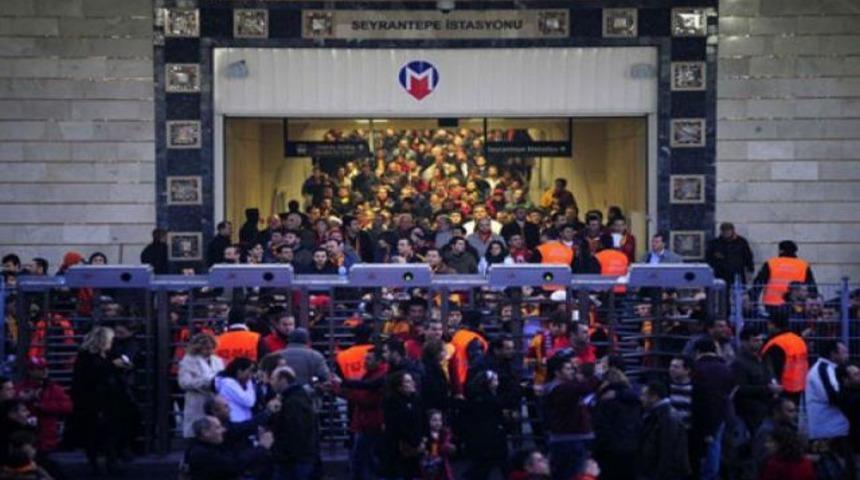 G.Saray taraftarı isyan etti!