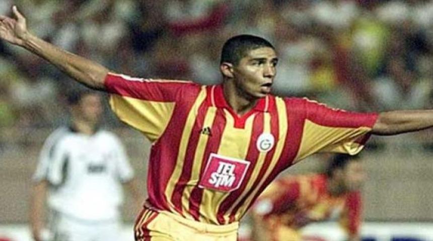 'S&uuml;per Mario' futbolu bıraktı!