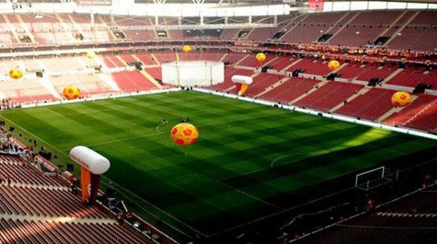 Arena'ya GSGM tabelası!