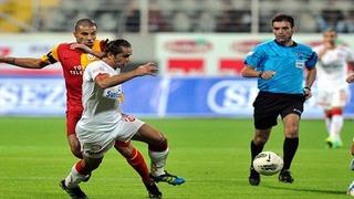 Galatasaray'da Baros şoku!