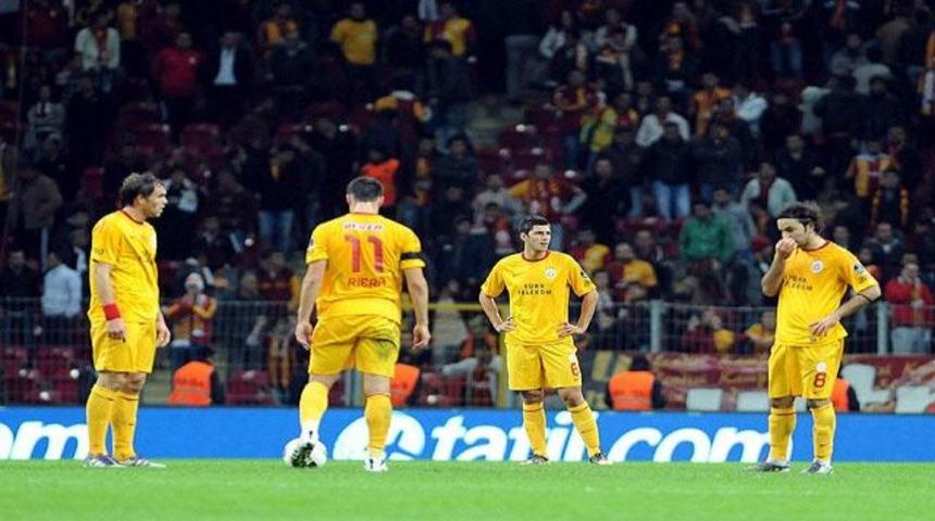 Galatasaray'da kriz bitmiyor!