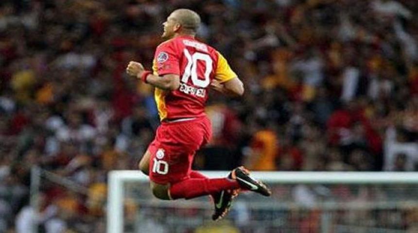 Melo Cimbom'daki hedefini a&ccedil;ıkladı!